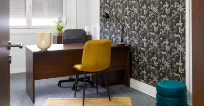 bureau fermé dans un espace privatif à louer au nord de lyon